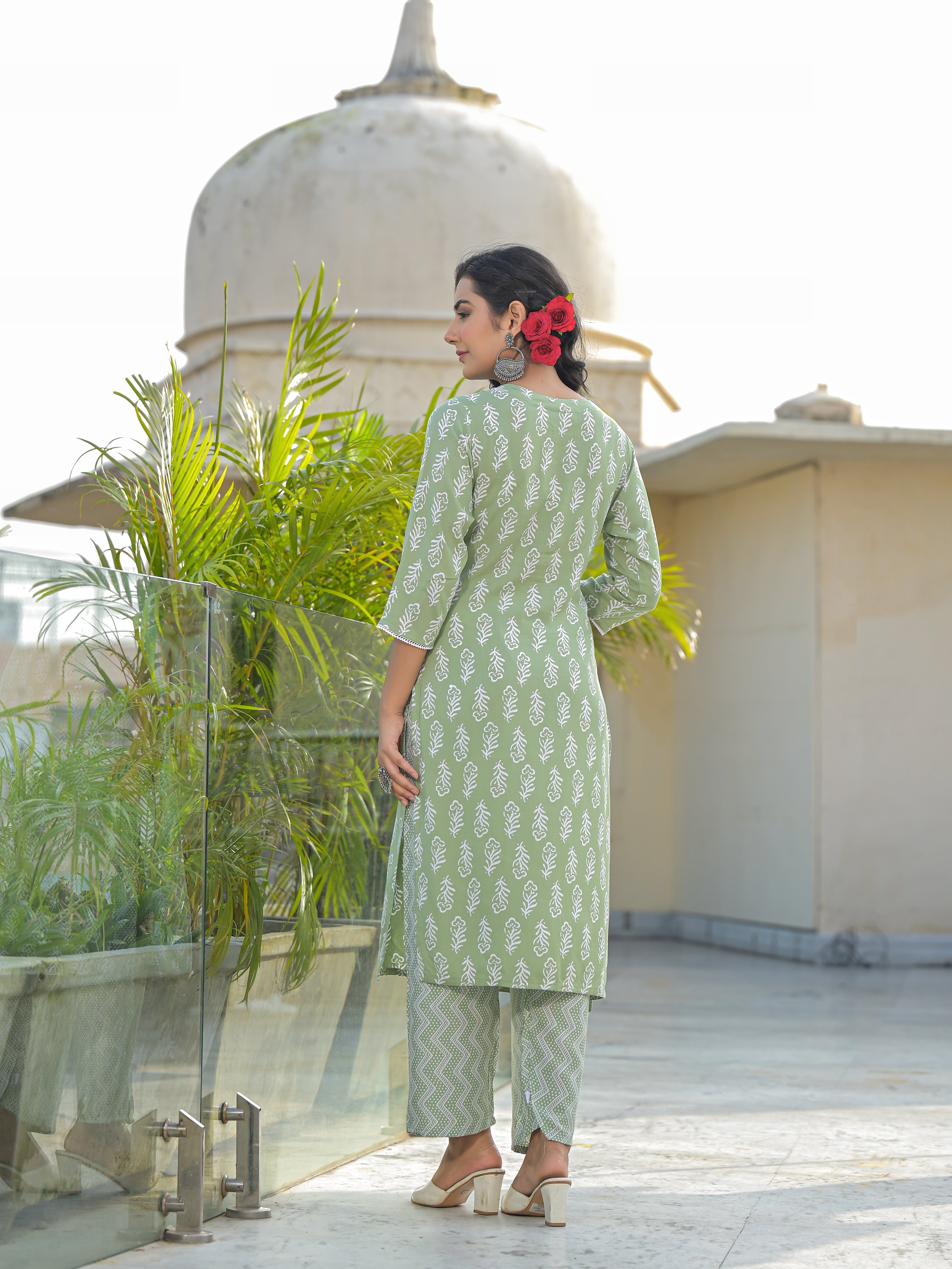 Women Rayon Green Printed Kurta Pant with Dupatta Set+J7