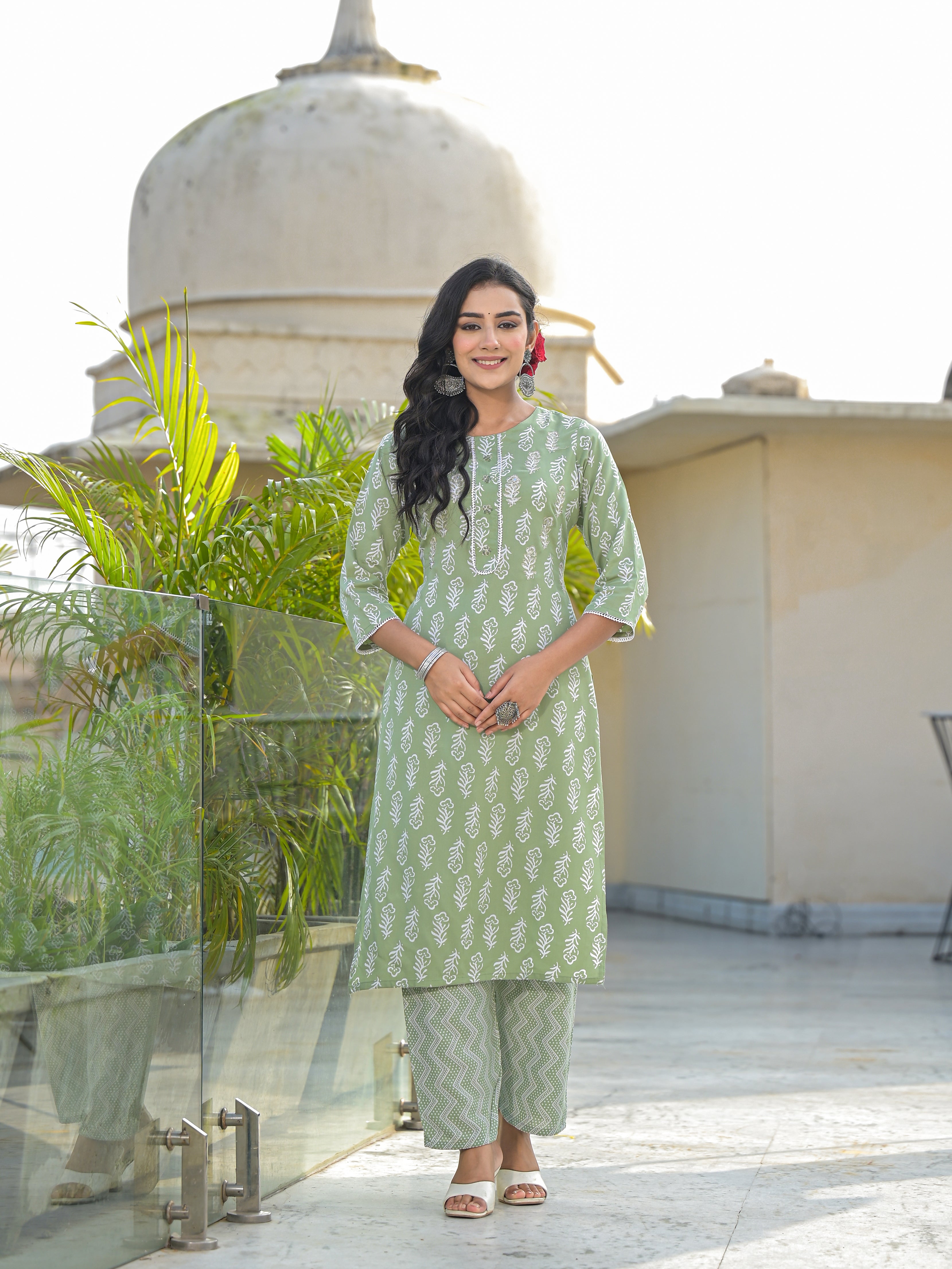 Women Rayon Green Printed Kurta Pant with Dupatta Set+J7