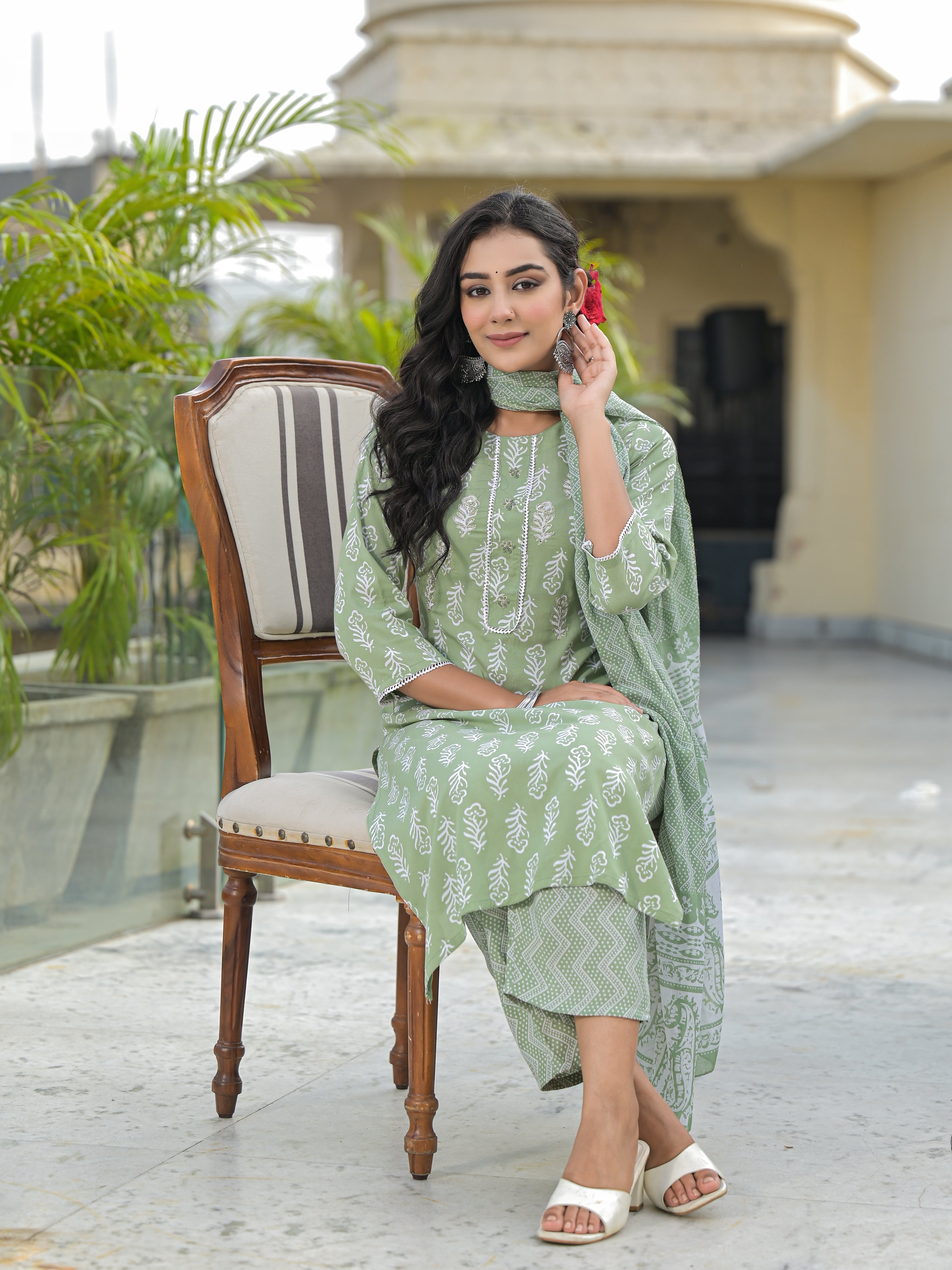 Women Rayon Green Printed Kurta Pant with Dupatta Set+J7